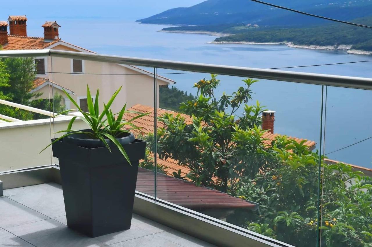 Apartment Vanilla I With Beautiful Seaview Rabac Exterior foto